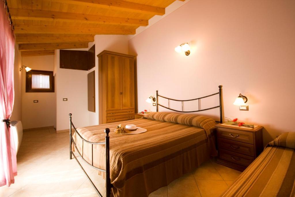 Agriturismo Cascina Roveri Монцамбано Номер фото
